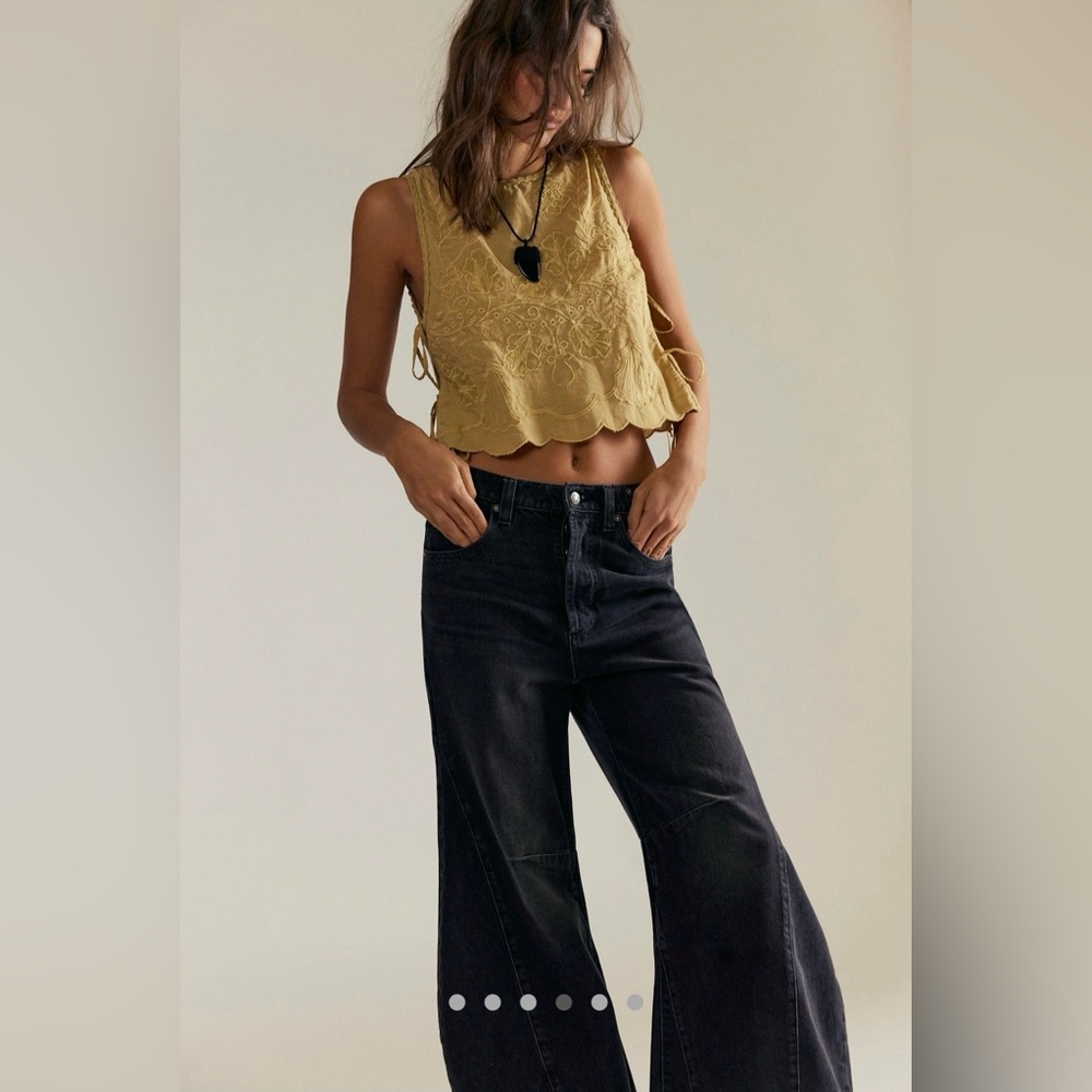 FREE PEOPLE WE THE FREE EDEN HIGH SLOUCHY FLARE JEANS IN BLACK SIZE 28 SHORT - Picture 4 of 16